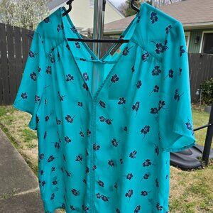 Women's Size L Pleione Top Blouse Aqua Floral - New with tags!
